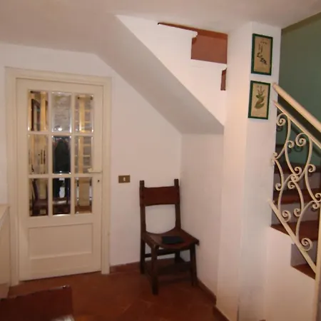 Five Lands Pink 펜션 *